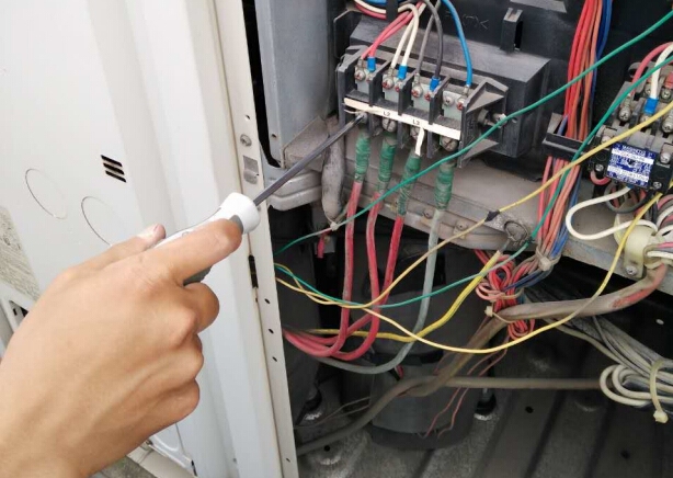 ������{(di��o)���B(y��ng)�z�y(c��)